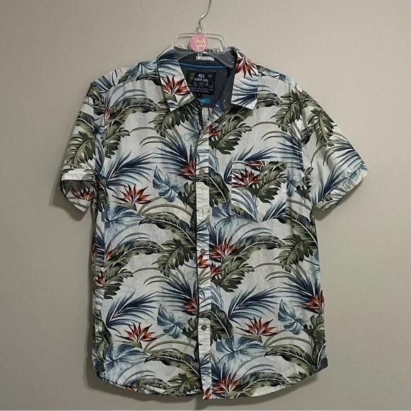 Men's Leaf Print Short Sleeve Shirt~ Size Large
Caribbean, Tropical or Resort - Picture 1 of 9
